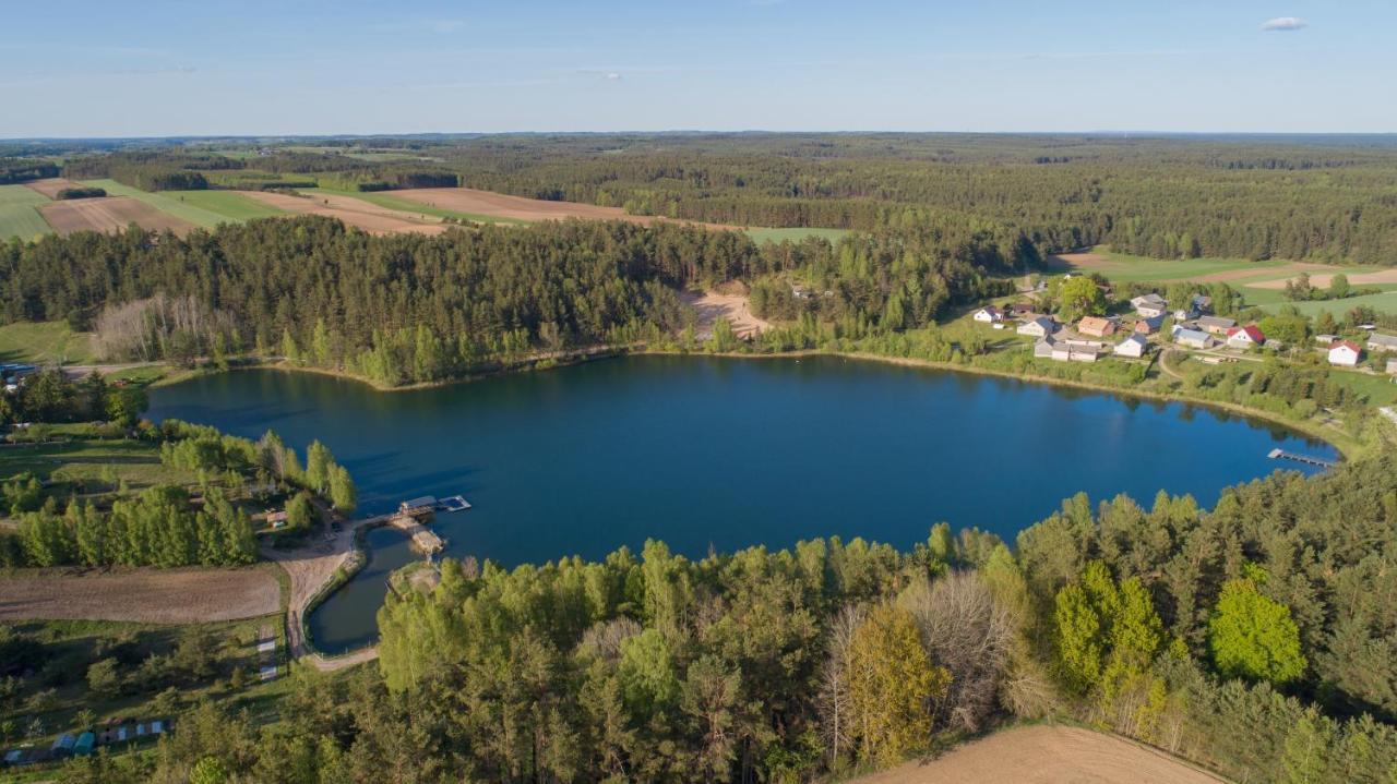 Gospodarstwo Agroturystyczne Nad Jeziorem Wsrod Lasow Lipnica  Exteriör bild